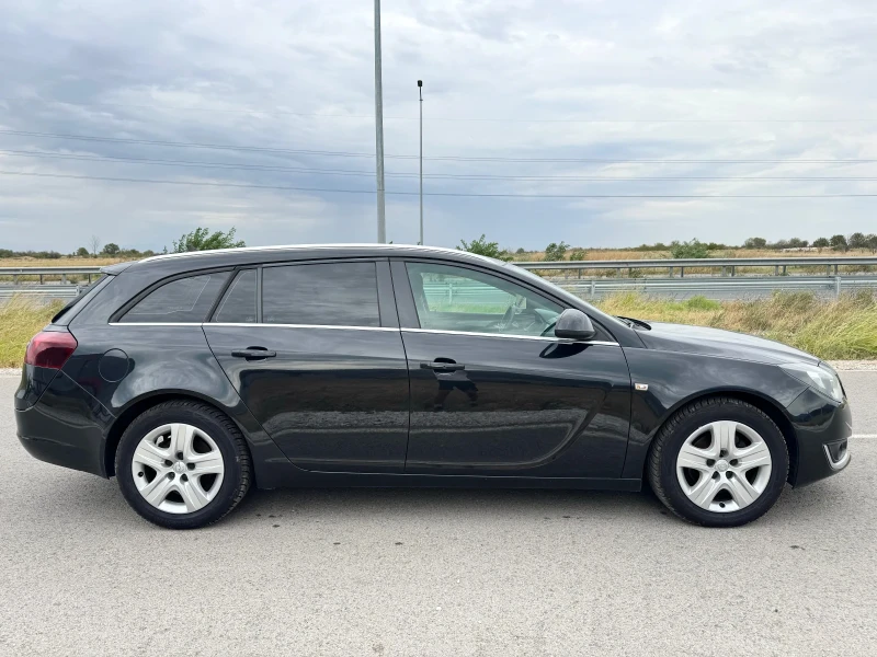 Opel Insignia 2.0 CDTi 140к.с SPORTS TOURER / NAVI / PARKTRONIC, снимка 5 - Автомобили и джипове - 49226895