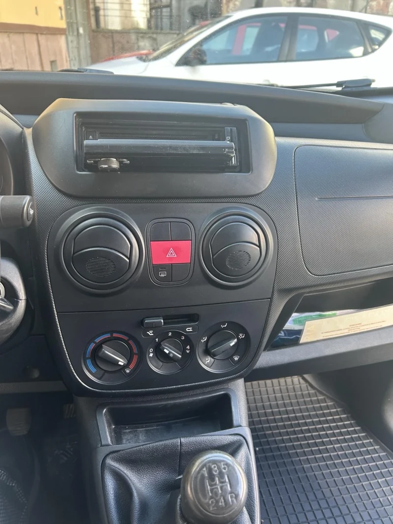 Peugeot Bipper 1.3, снимка 11 - Автомобили и джипове - 49375316