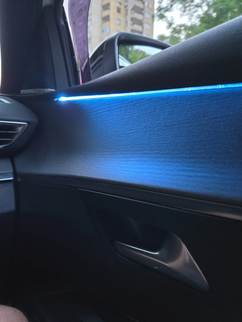 Peugeot 5008 2.0 HDI 180 EAT 8 GT, снимка 12 - Автомобили и джипове - 51495213