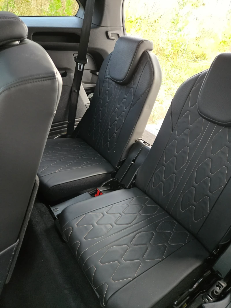 Peugeot 5008 2.0 HDI 180 EAT 8 GT, снимка 16 - Автомобили и джипове - 51495213