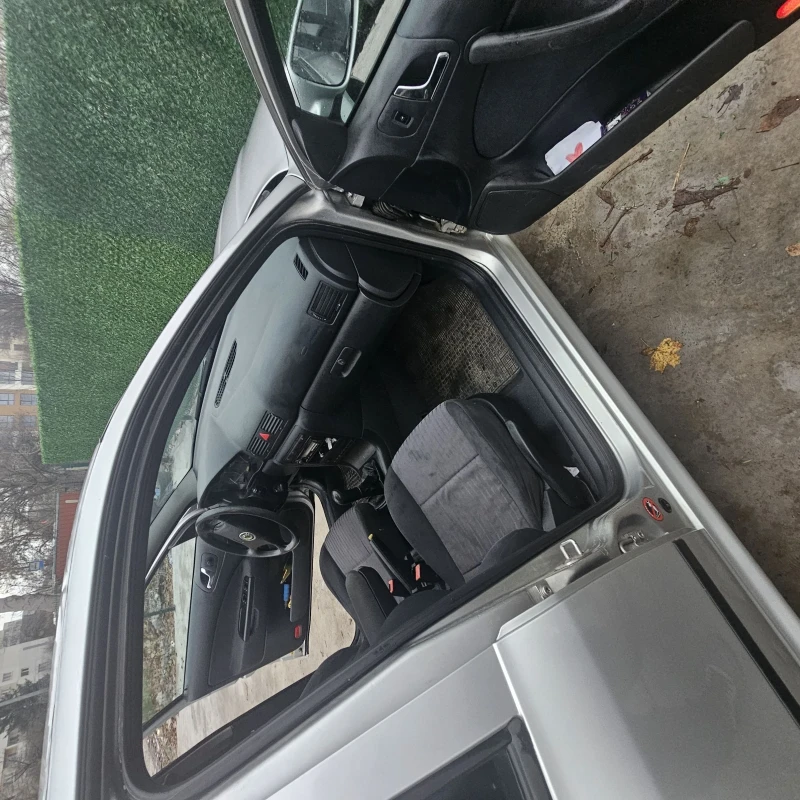 Skoda Octavia, снимка 7 - Автомобили и джипове - 52653963