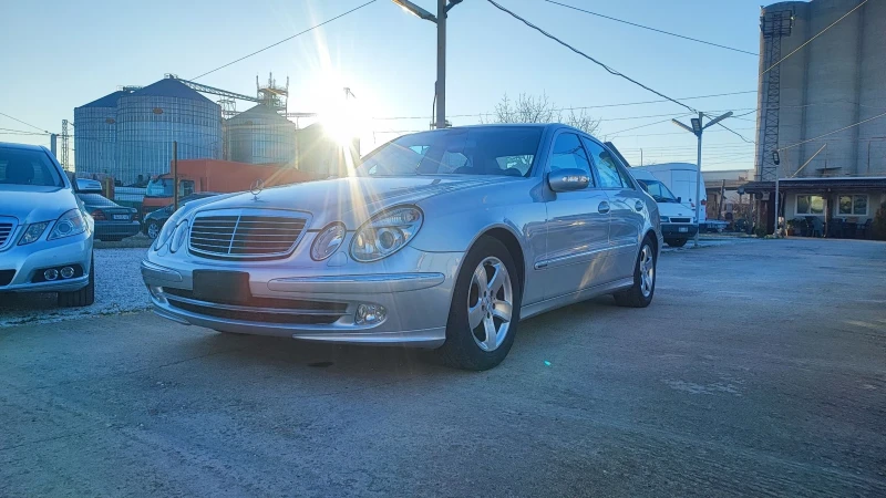 Mercedes-Benz E 270 CDI AVANTGARDE, снимка 4 - Автомобили и джипове - 52929643