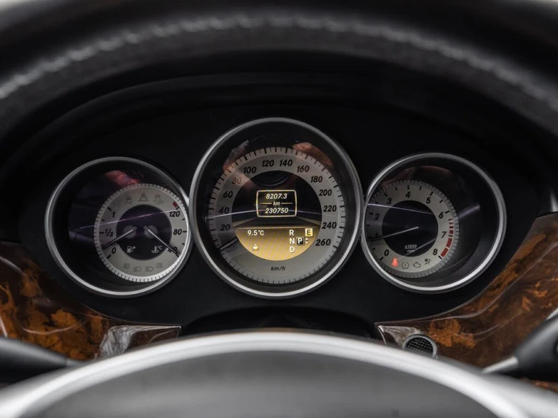 Mercedes-Benz CLS 550 4MATIC* ОДУХВАНЕ* ВЪЗМОЖНОСТ ЗА ЛИЗИНГ, снимка 11 - Автомобили и джипове - 53351985