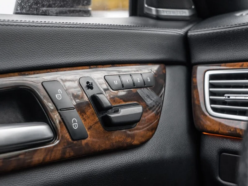 Mercedes-Benz CLS 550 4MATIC* ОДУХВАНЕ* ВЪЗМОЖНОСТ ЗА ЛИЗИНГ, снимка 12 - Автомобили и джипове - 53351985