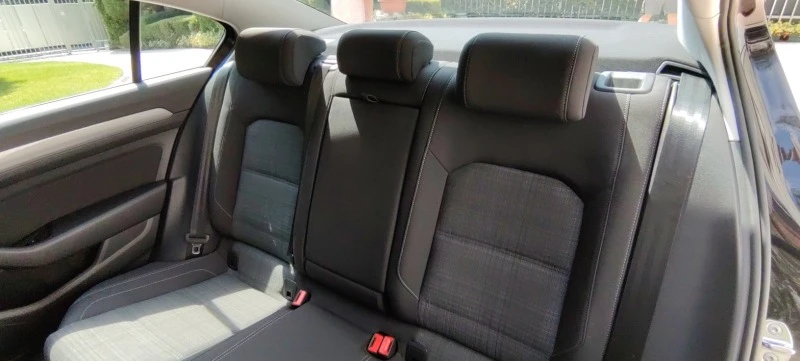 VW Passat BUSSINES 2.0 TDI DSG-В ГАРАНЦИЯ - 43300 лв. - 39003052 | Car24.bg
