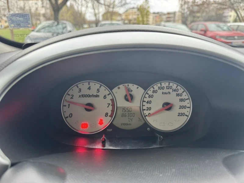 Nissan Micra 1.4 бензин, снимка 6 - Автомобили и джипове - 53490314