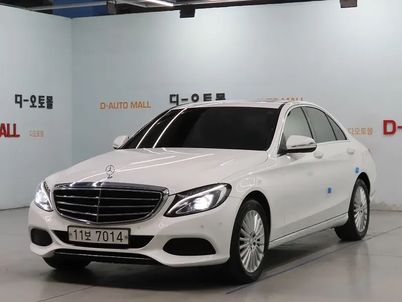 Mercedes-Benz C 220 Bluetec Exclusive, снимка 2 - Автомобили и джипове - 55015318