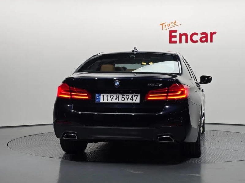 BMW 520 520d M Sport package| 187к.с., снимка 4 - Автомобили и джипове - 55952032