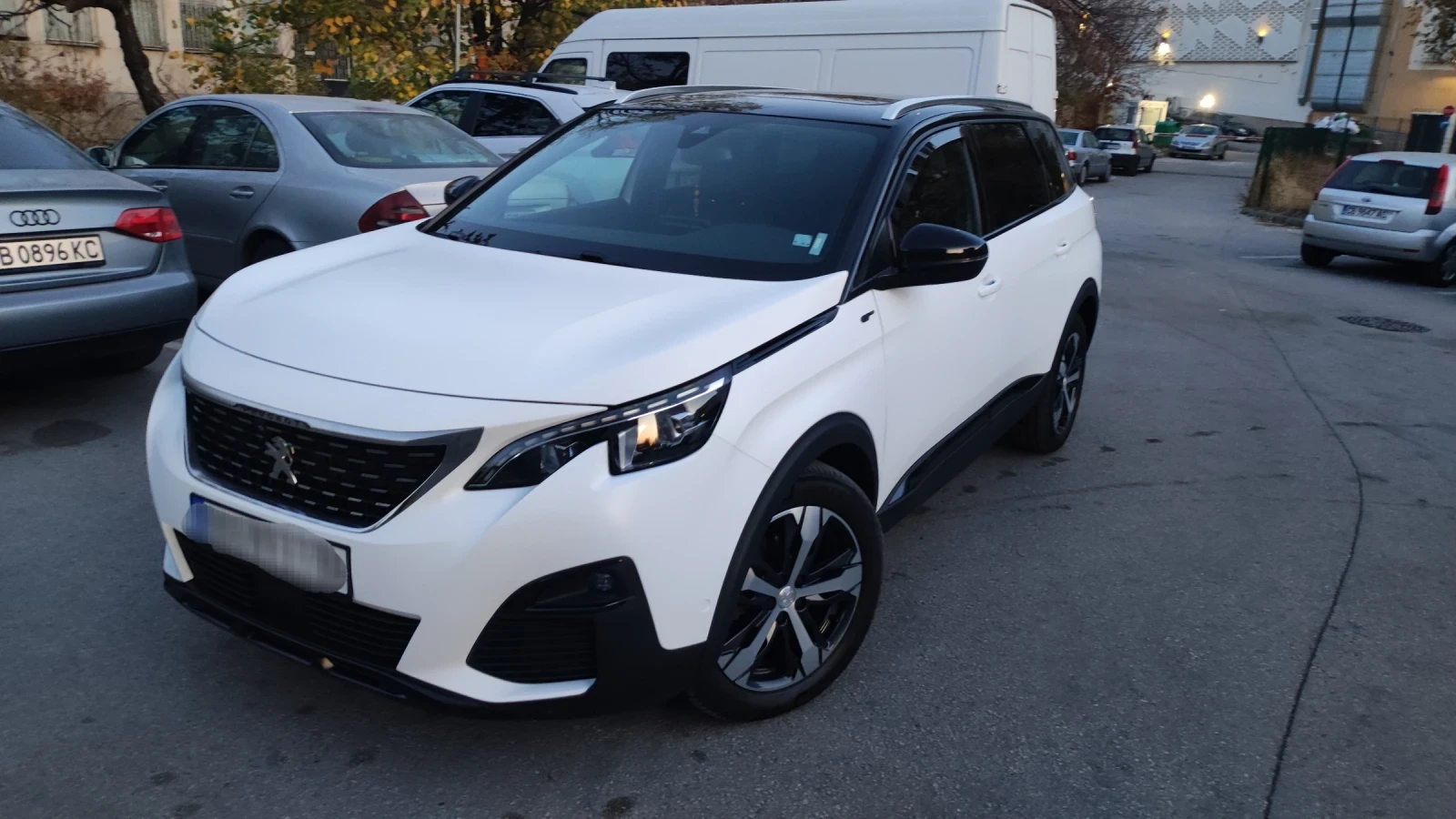 Peugeot 5008 2.0 HDI 180 EAT 8 GT, снимка 1