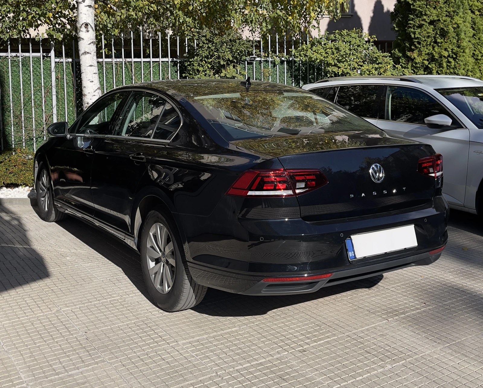 VW Passat BUSSINES 2.0 TDI DSG-В ГАРАНЦИЯ - изображение 6