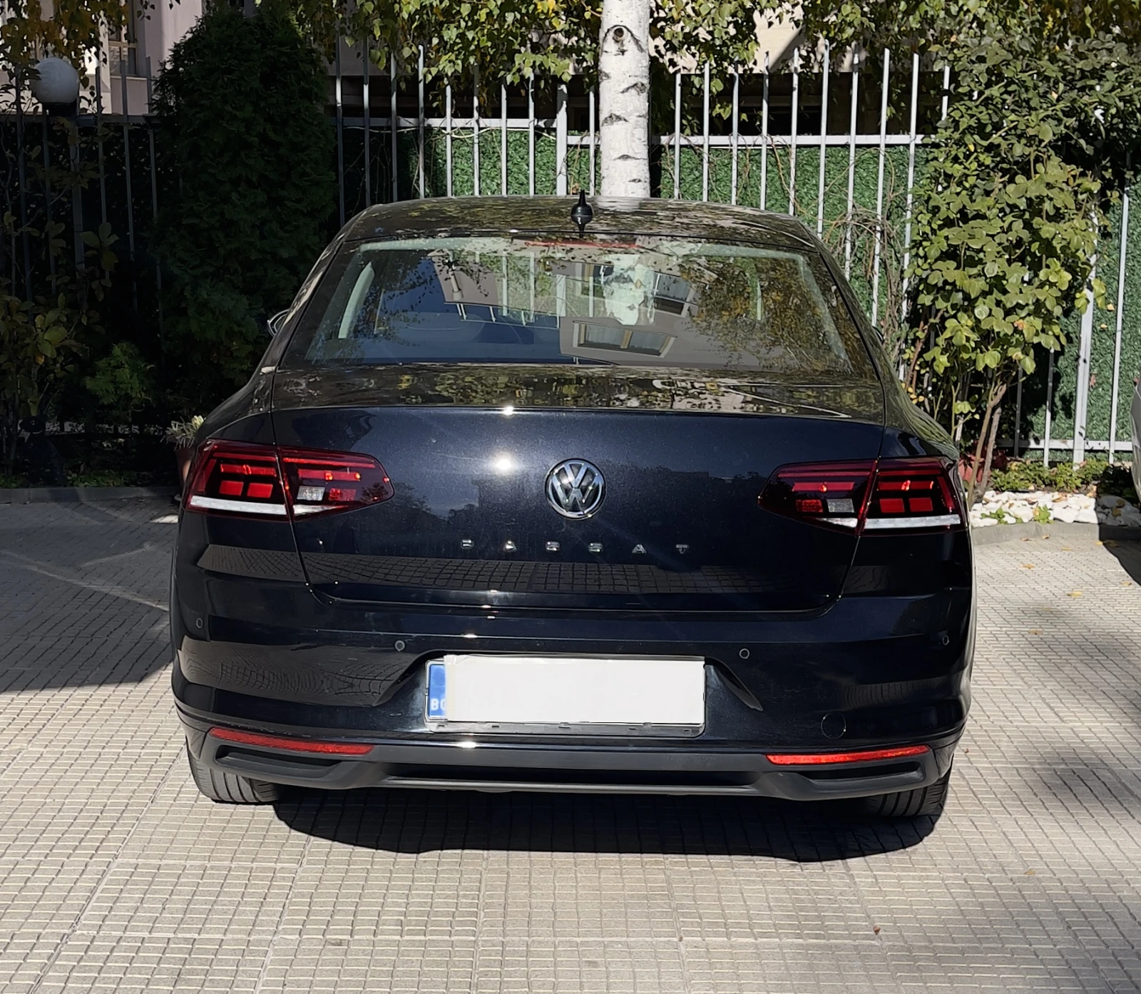 VW Passat BUSSINES 2.0 TDI DSG-В ГАРАНЦИЯ - изображение 4