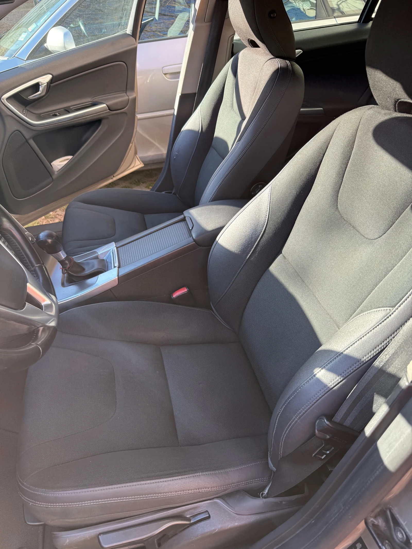 Volvo V60  - изображение 10