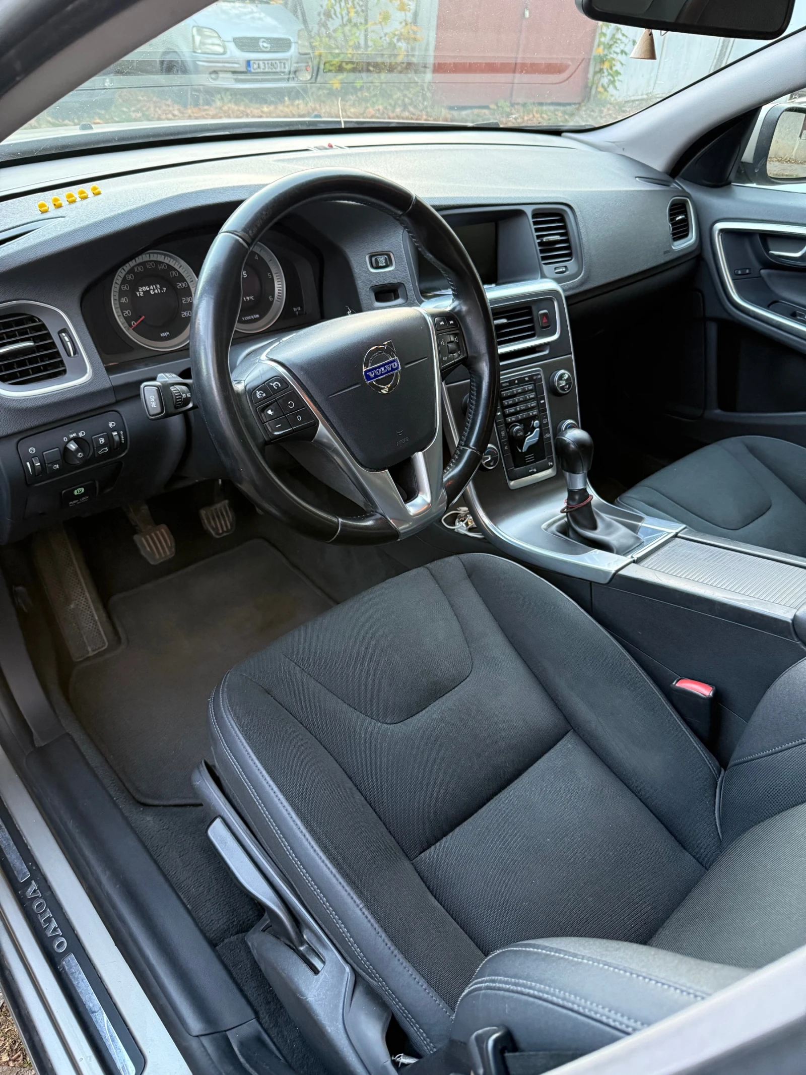 Volvo V60  - изображение 6