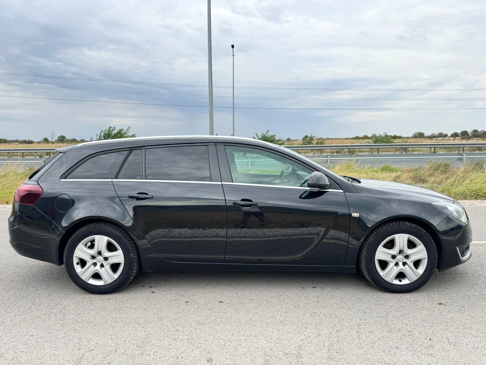 Opel Insignia 2.0 CDTi 140к.с SPORTS TOURER / NAVI / PARKTRONIC - изображение 5