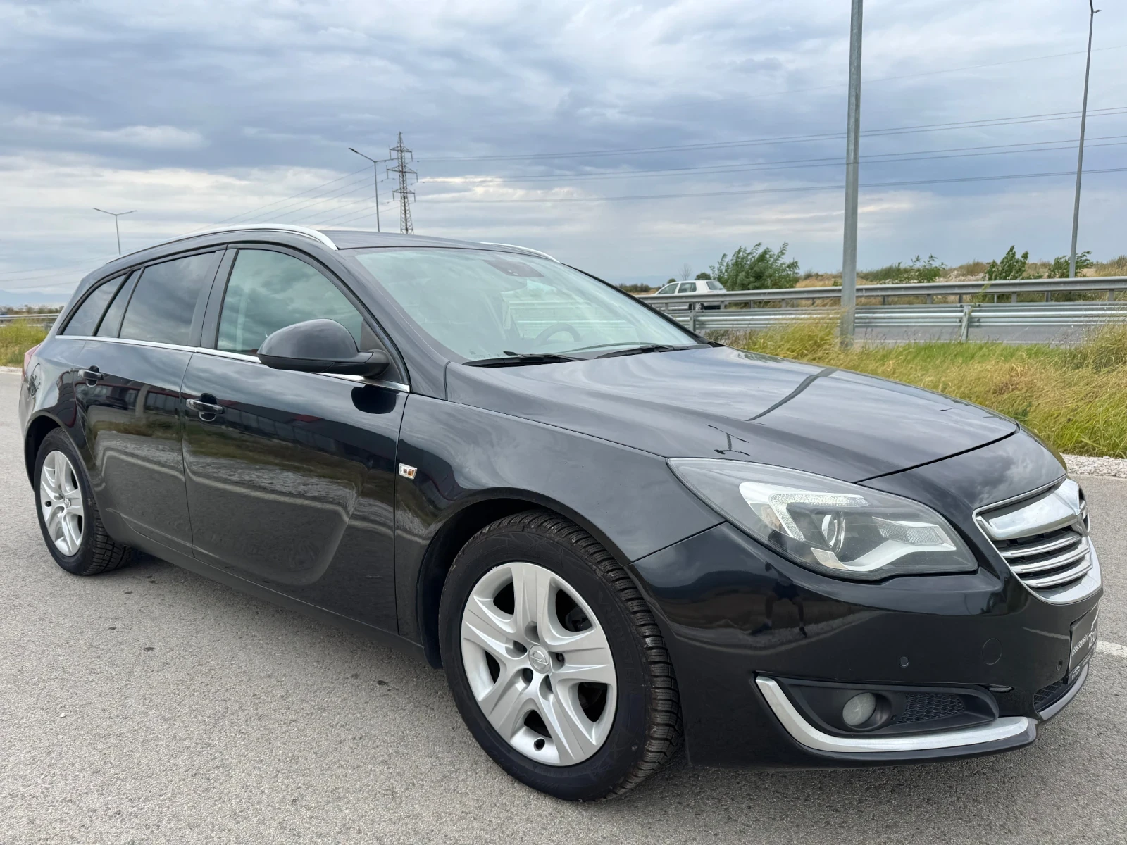 Opel Insignia 2.0 CDTi 140. SPORTS TOURER / NAVI / PARKTRONIC | Mobile.bg   1