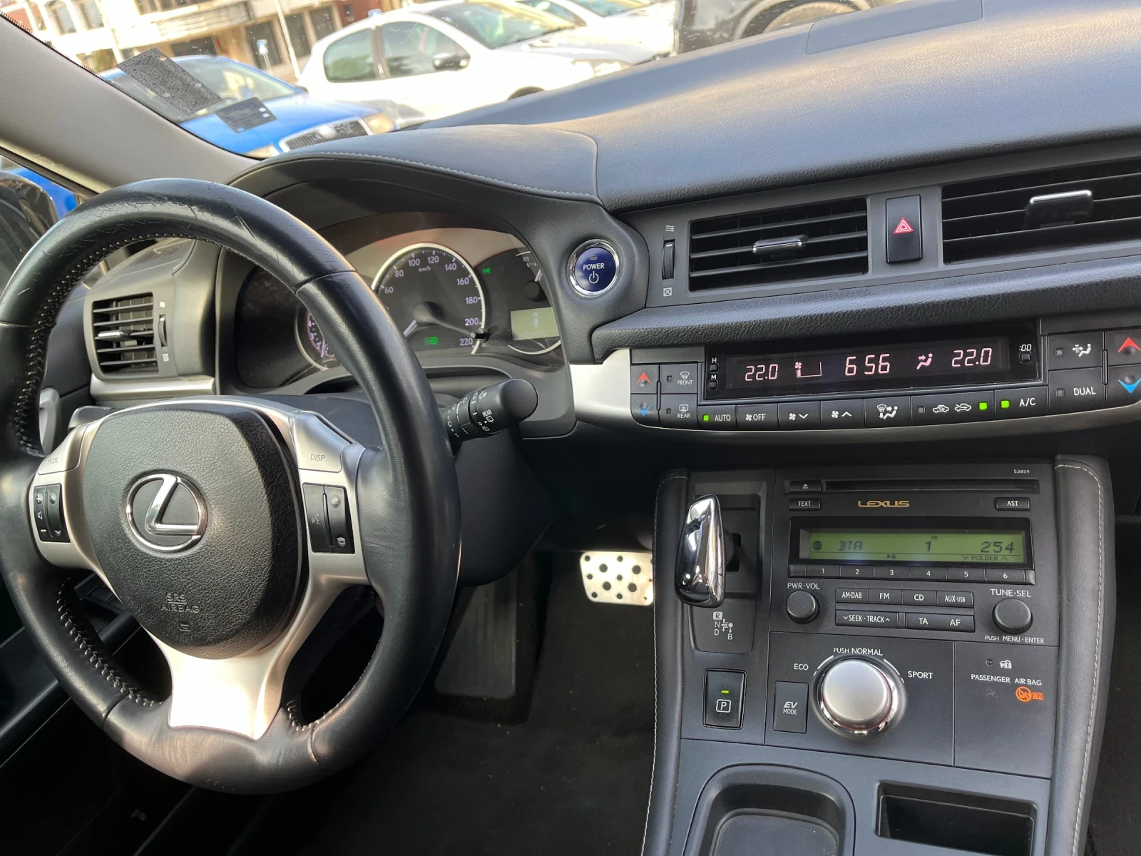 Lexus CT 200h  - изображение 8
