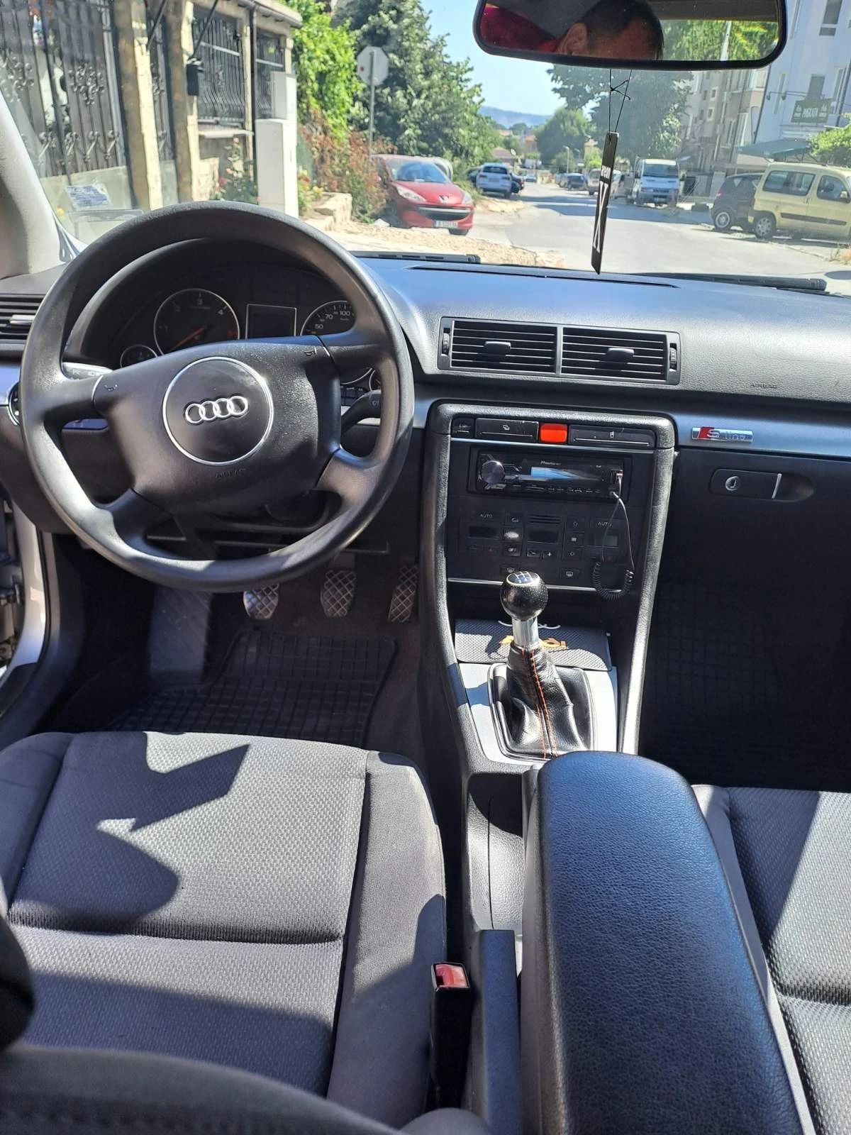 Audi A4 1.9 - изображение 6
