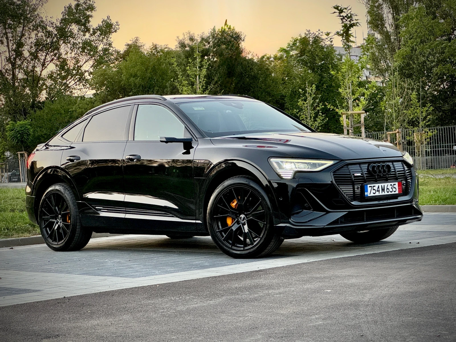 Audi E-Tron 55 Sportback S-line / 95kw / Black Edition | Mobile.bg   1