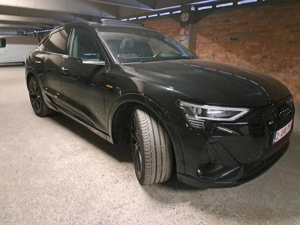 Audi E-Tron 55 Sportback S-line / Black Edition - изображение 3