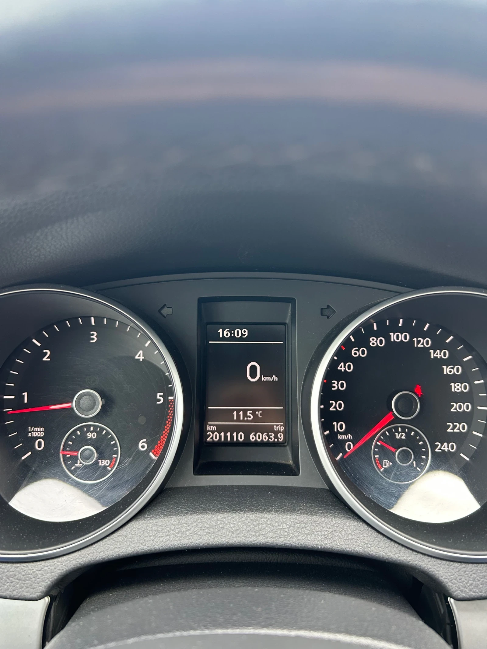 VW Golf  - изображение 8
