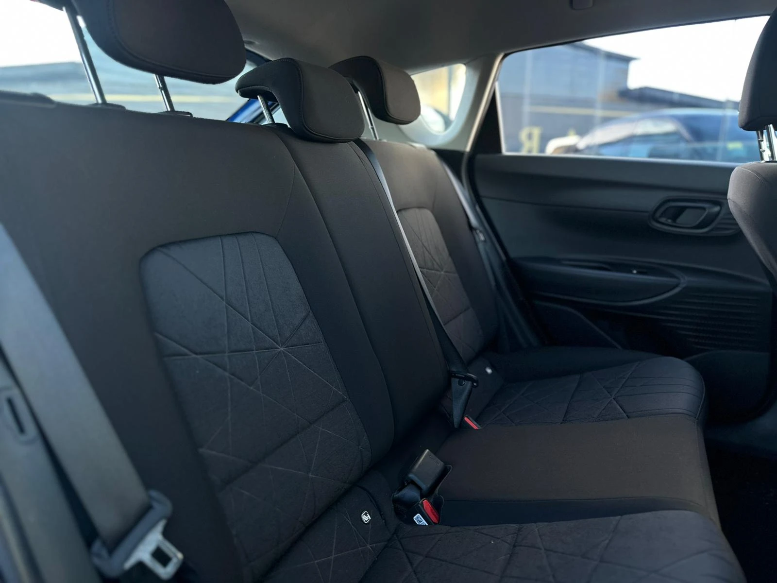 Hyundai Bayon / HYBRID / 24000 KM / DIGITAL / TOP /  | Mobile.bg   11