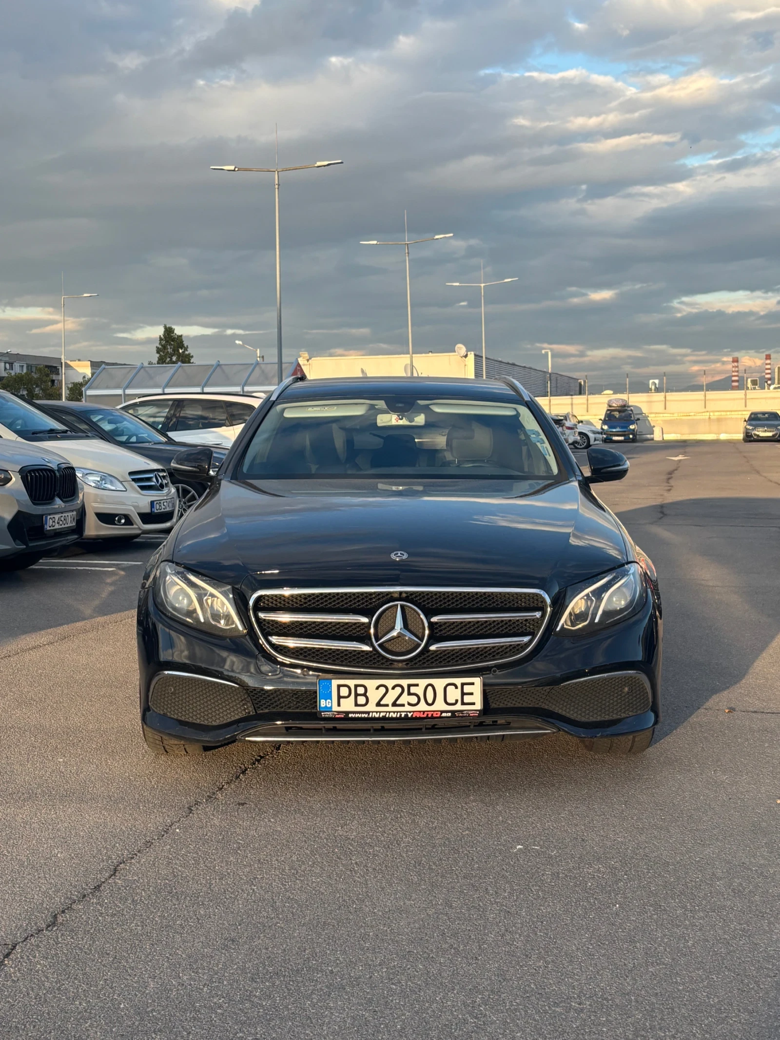 Mercedes-Benz E 220  - изображение 2