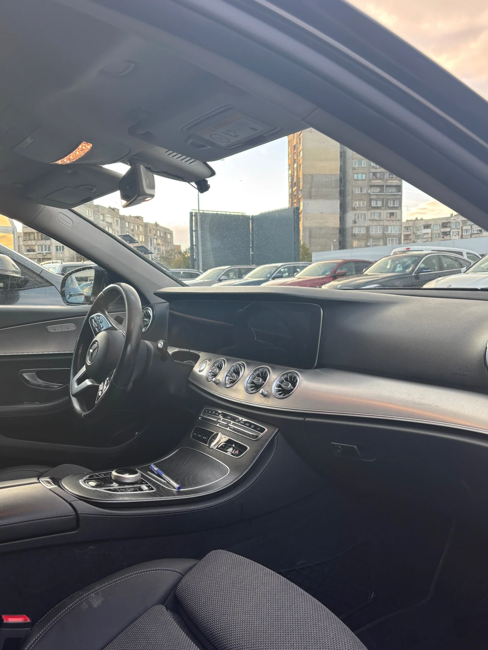 Mercedes-Benz E 220  - изображение 4