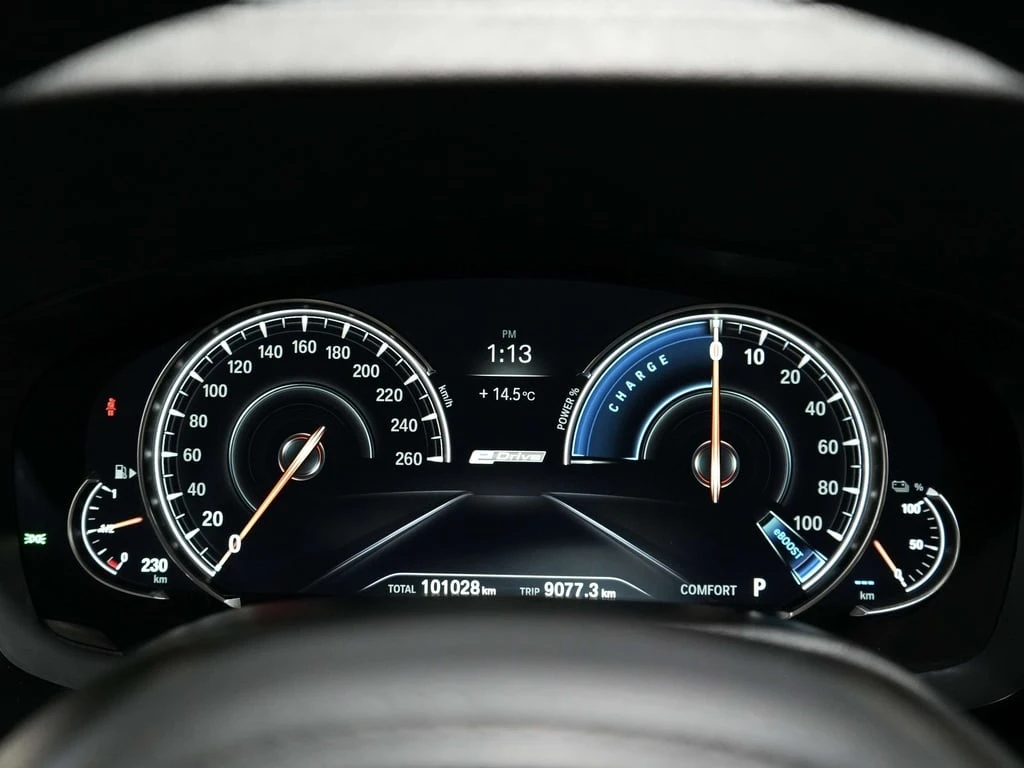 BMW 530E * xDrive * CARFAX * БЕЗ ПЪРВОНАЧАЛНА ВНОСКА - изображение 10