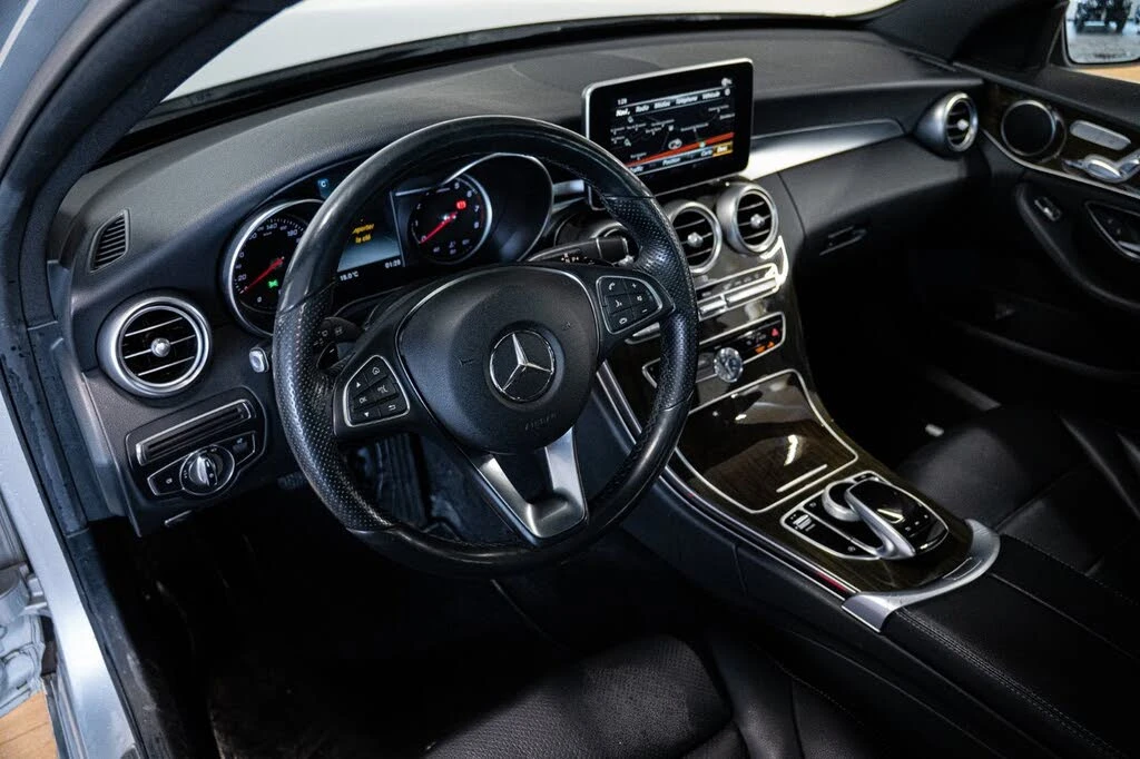 Mercedes-Benz C 300 4MATIC* KEYLESS* ПОДГРЕВ* КАМЕРА* ПАНОРАМА, снимка 6 - Автомобили и джипове - 53798181