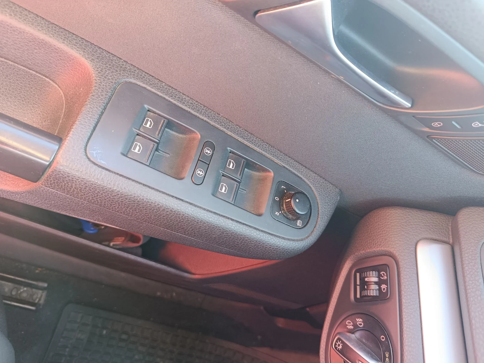 VW Sharan 4MOTION, снимка 13 - Автомобили и джипове - 53857546