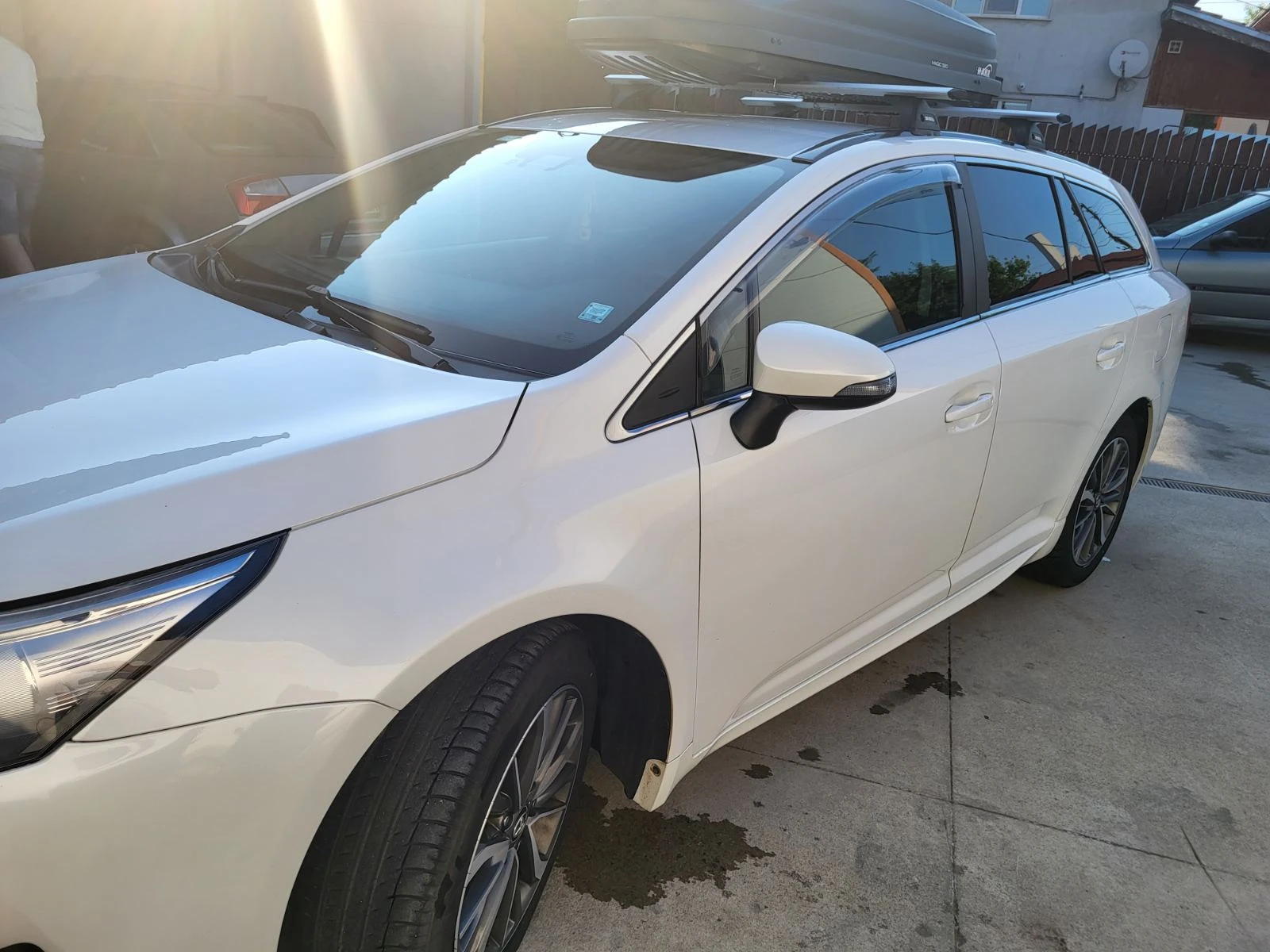 Toyota Avensis, снимка 3 - Автомобили и джипове - 53825605