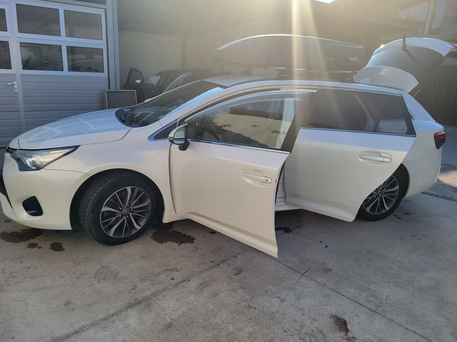 Toyota Avensis, снимка 13 - Автомобили и джипове - 53825605