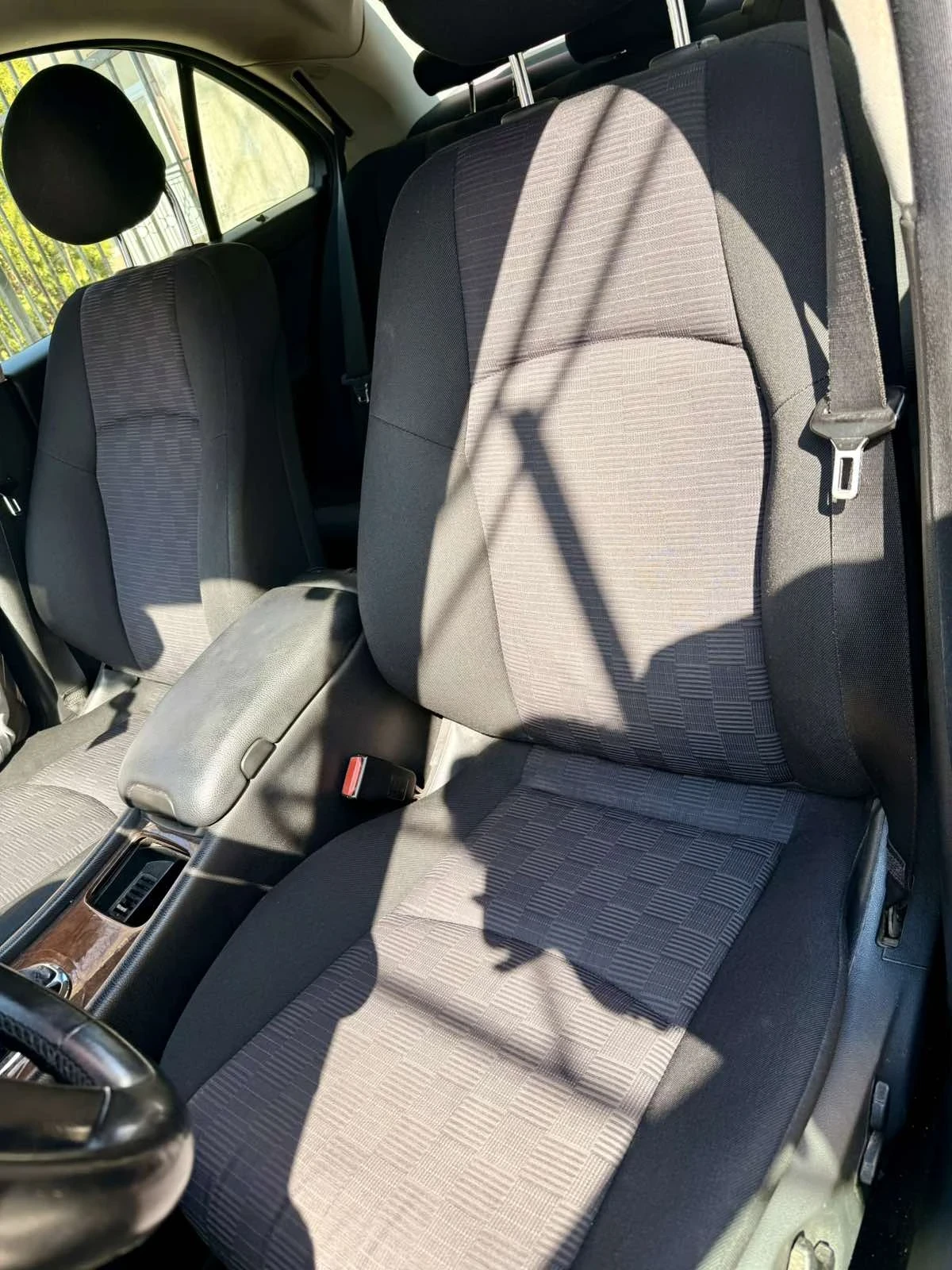 Mercedes-Benz C 180, снимка 16 - Автомобили и джипове - 53848098