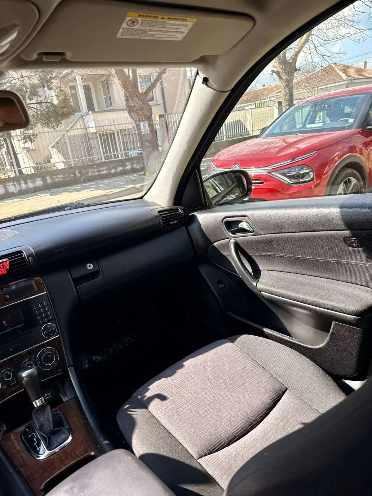 Mercedes-Benz C 180, снимка 4 - Автомобили и джипове - 53848098