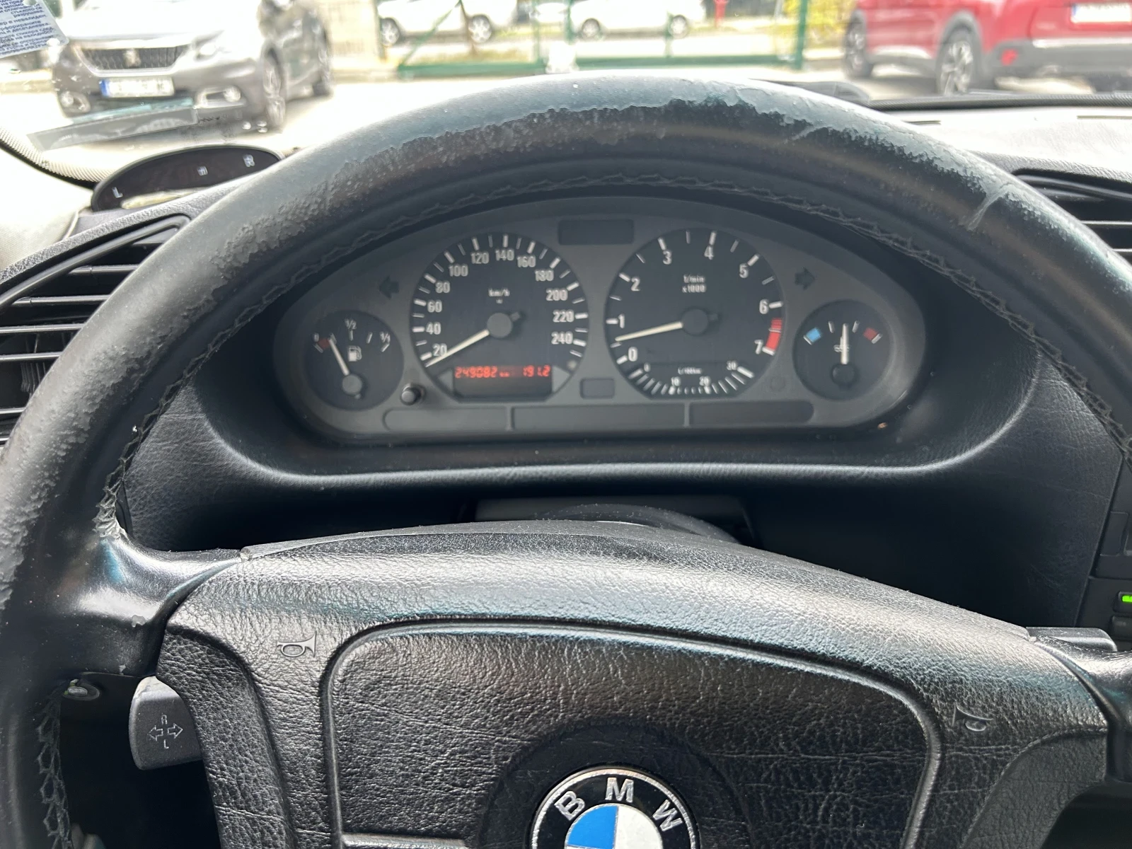 BMW 320 i с газова уредба, снимка 8 - Автомобили и джипове - 53976813