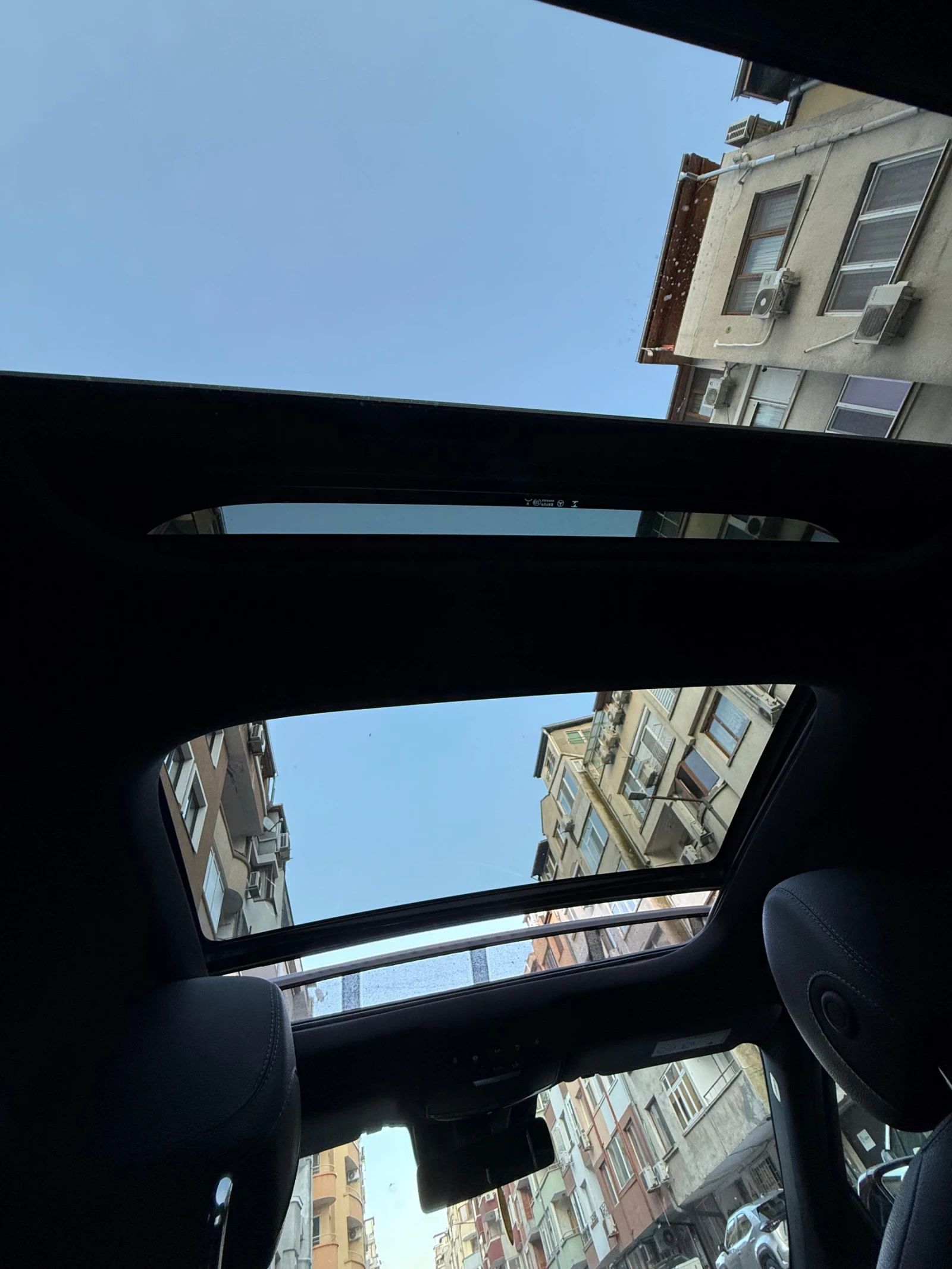 Mercedes-Benz E 220 W213 facelift, снимка 8 - Автомобили и джипове - 54317852