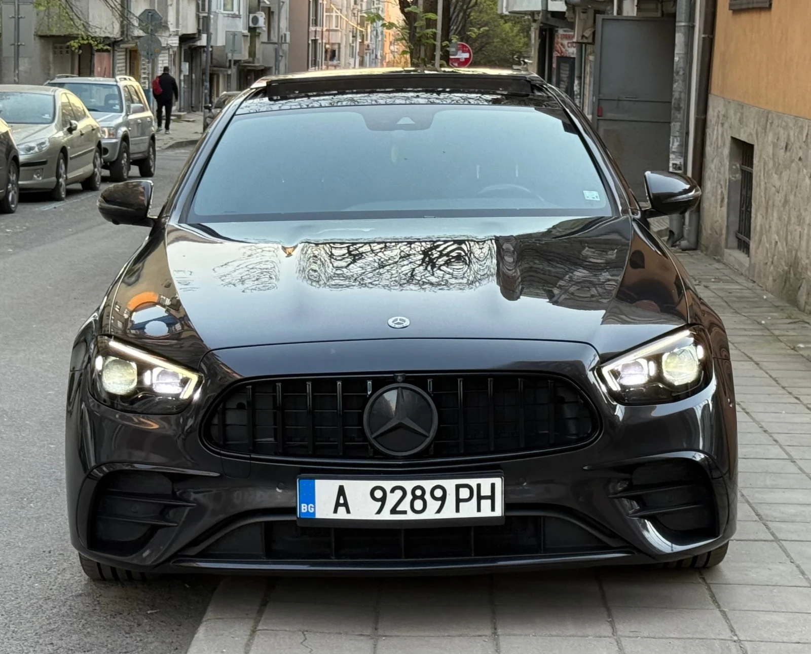 Mercedes-Benz E 220 W213 facelift, снимка 3 - Автомобили и джипове - 54317852