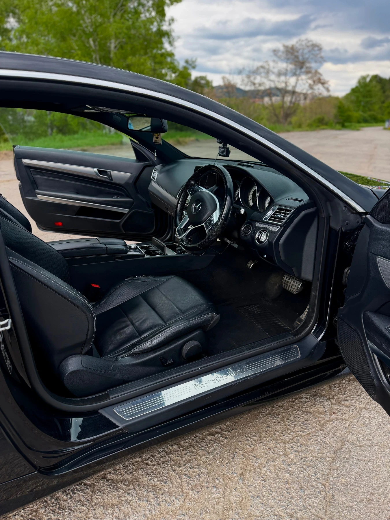 Mercedes-Benz E 200, снимка 7 - Автомобили и джипове - 54493866