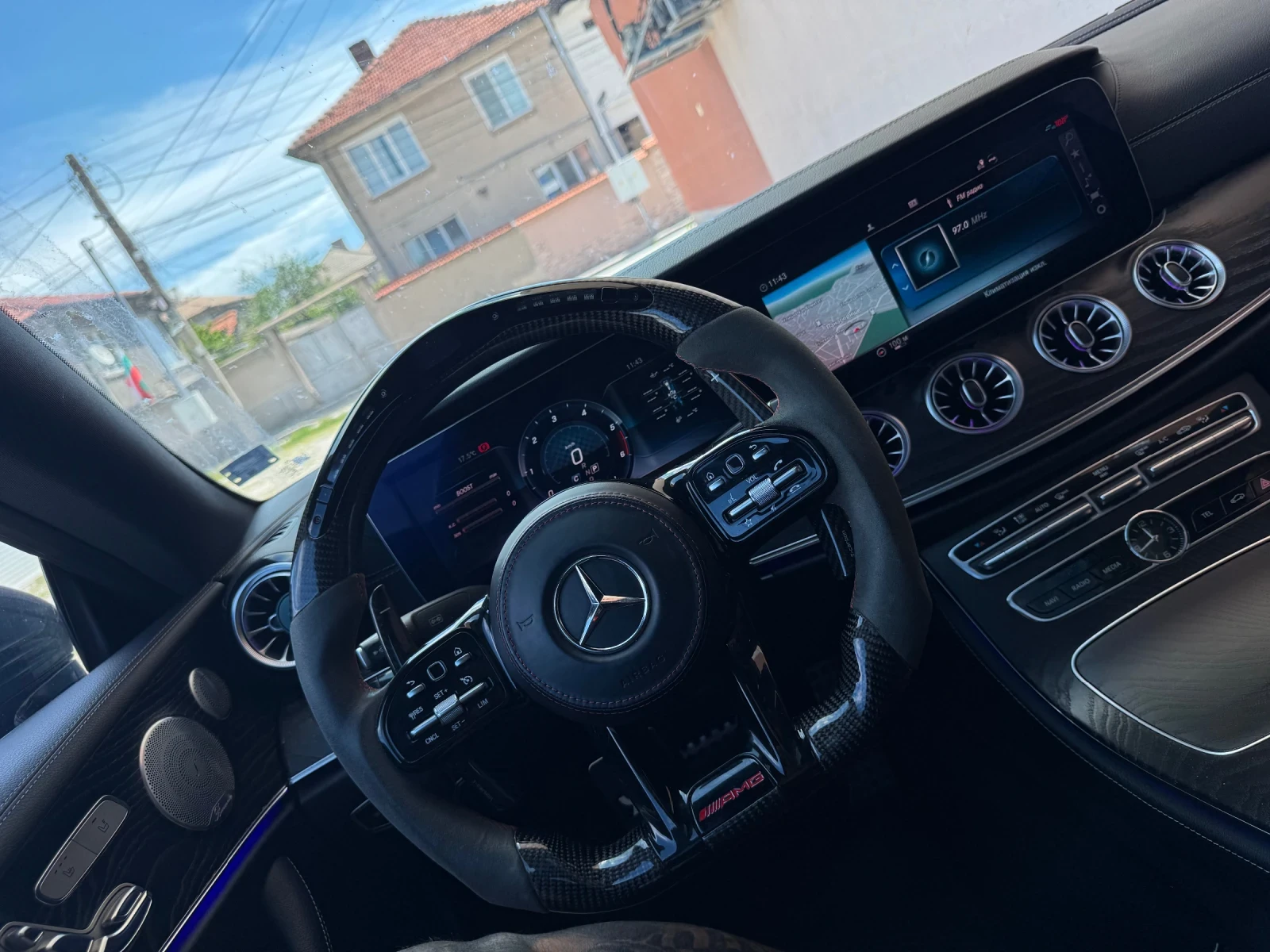 Mercedes-Benz E 220  , снимка 8 - Автомобили и джипове - 54525227