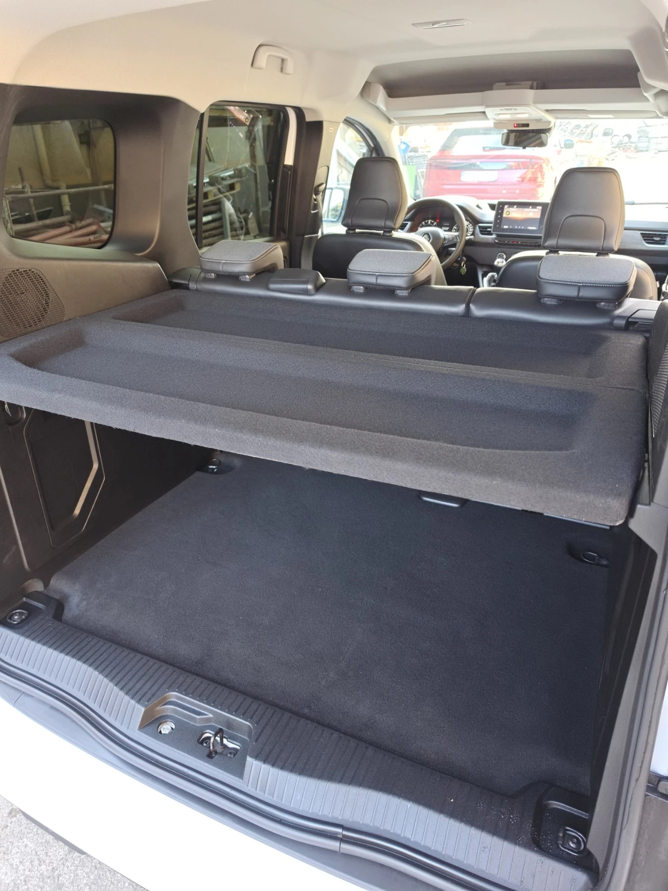 Renault Kangoo, снимка 10 - Автомобили и джипове - 54840086