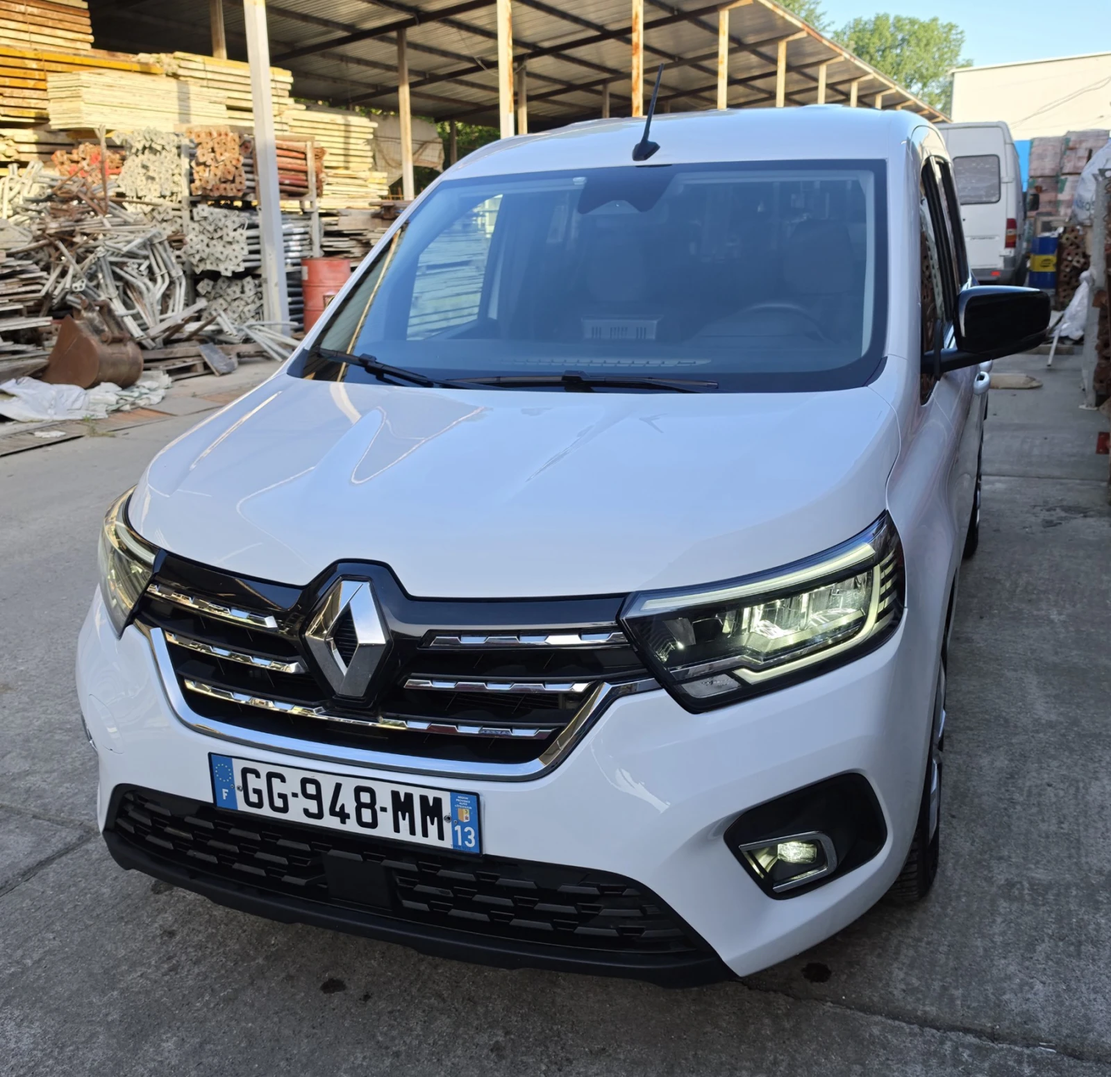 Renault Kangoo, снимка 5 - Автомобили и джипове - 54840086