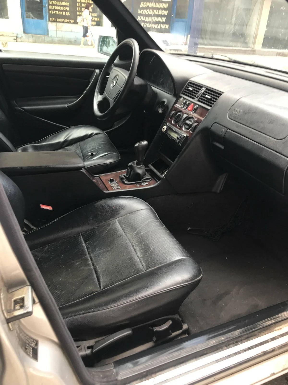 Mercedes-Benz C 200, снимка 6 - Автомобили и джипове - 54962063