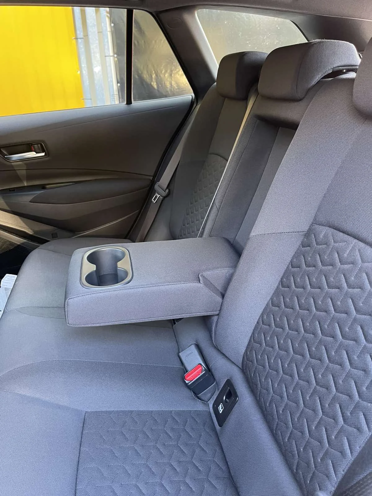 Toyota Corolla Touring Sports 2.0 Hybrid Обслужена с Гаранция, снимка 13 - Автомобили и джипове - 55197690