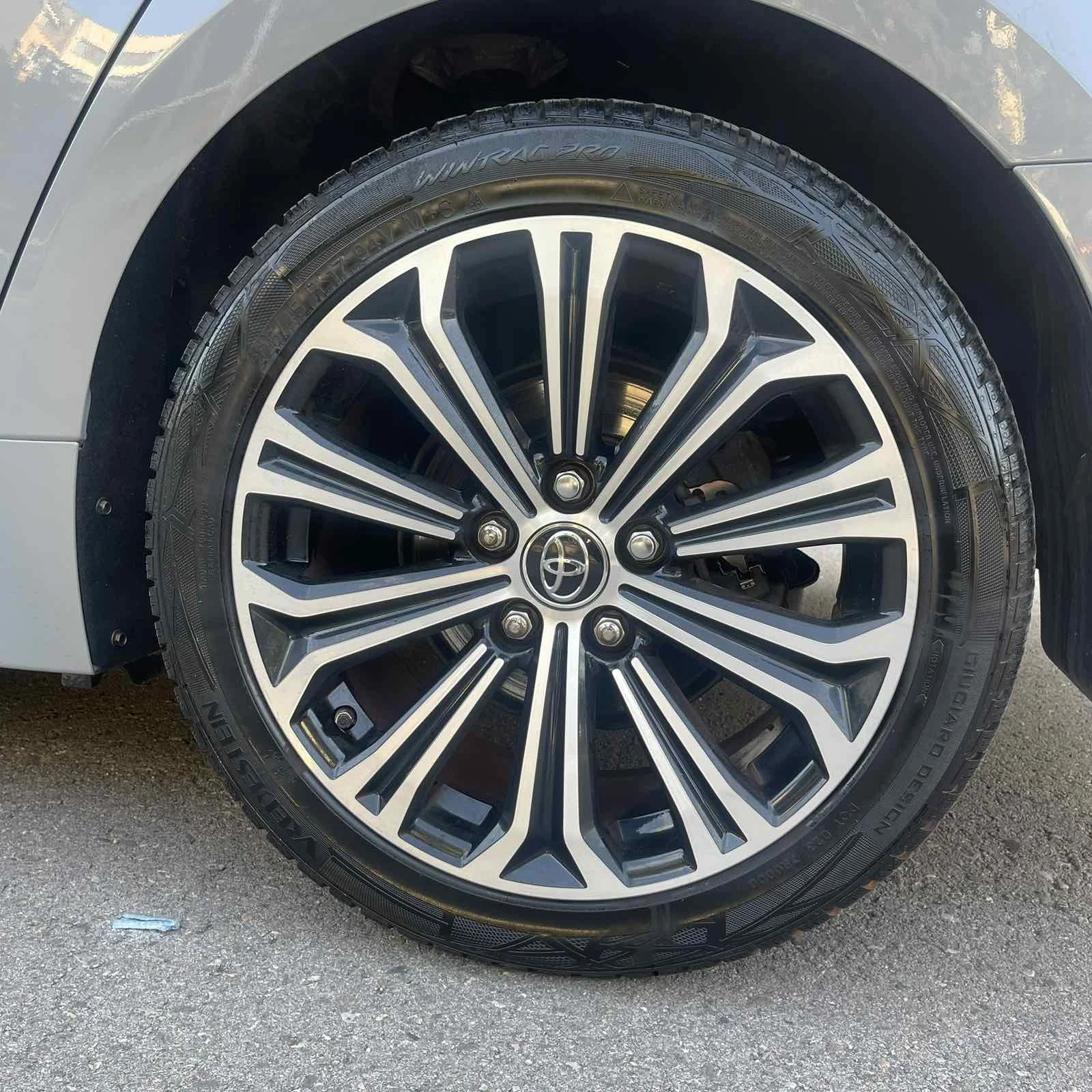 Toyota Corolla Touring Sports 2.0 Hybrid Обслужена с Гаранция, снимка 7 - Автомобили и джипове - 55197690