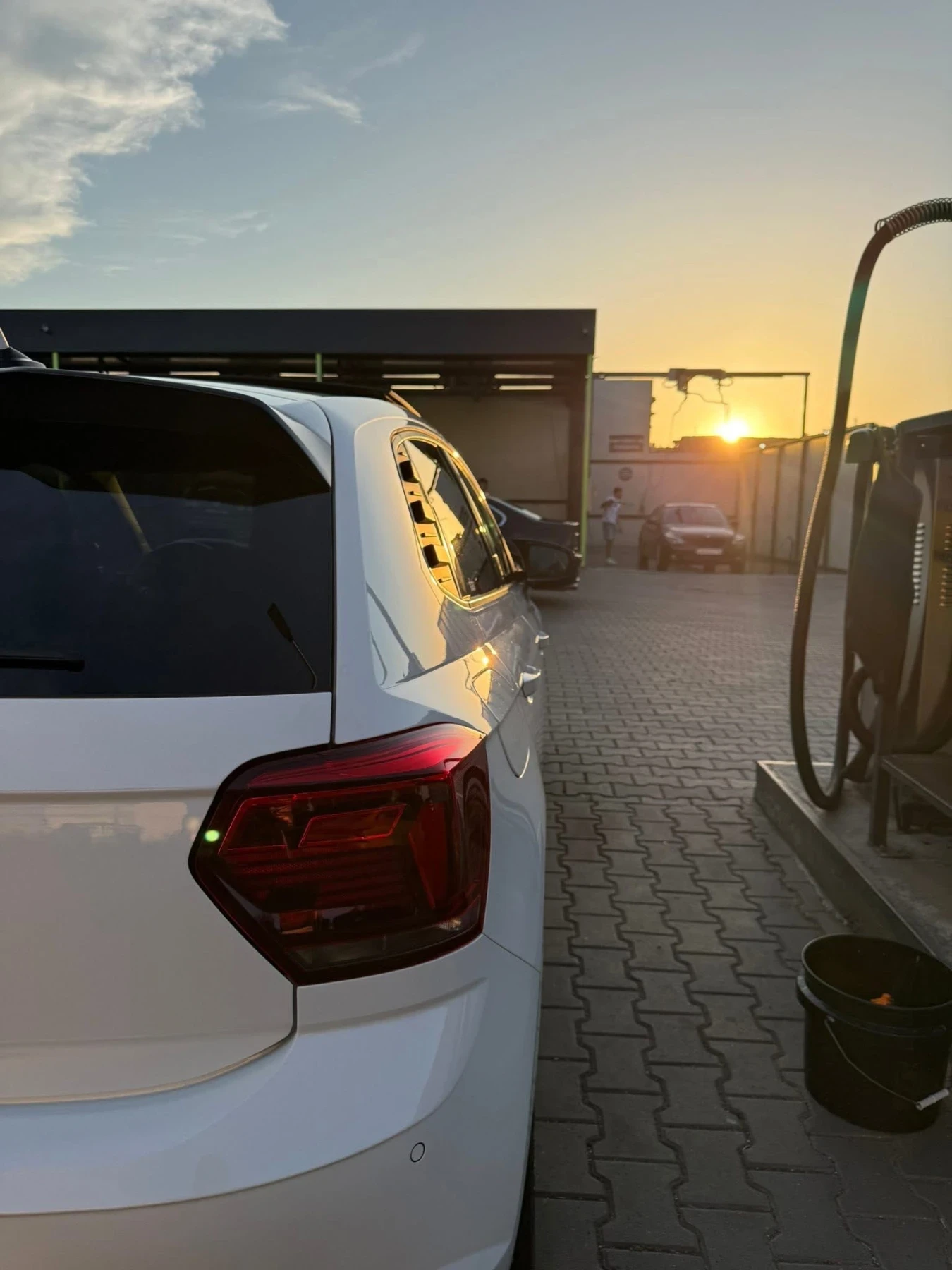 VW Polo GTI 2.0 TSI 300 HP KEYLESS/Panorama, снимка 3 - Автомобили и джипове - 56145195