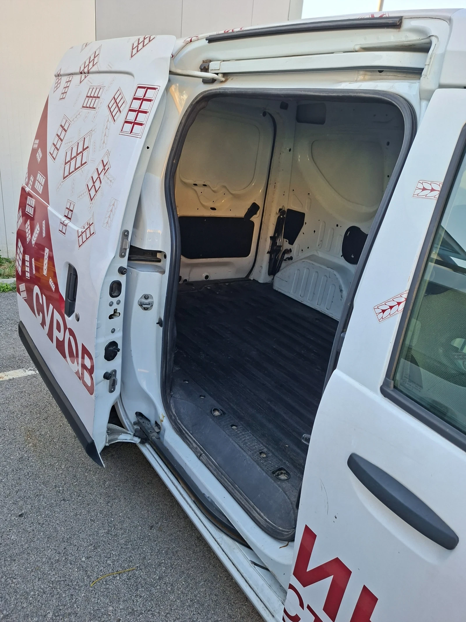 Dacia Dokker, снимка 7 - Автомобили и джипове - 56185064