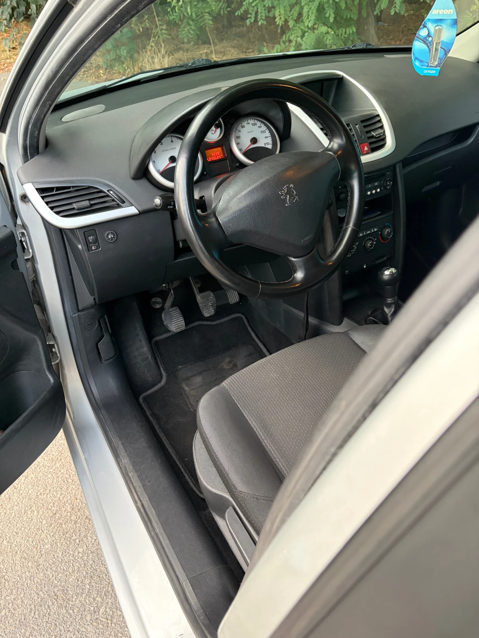 Peugeot 207, снимка 7 - Автомобили и джипове - 56216971