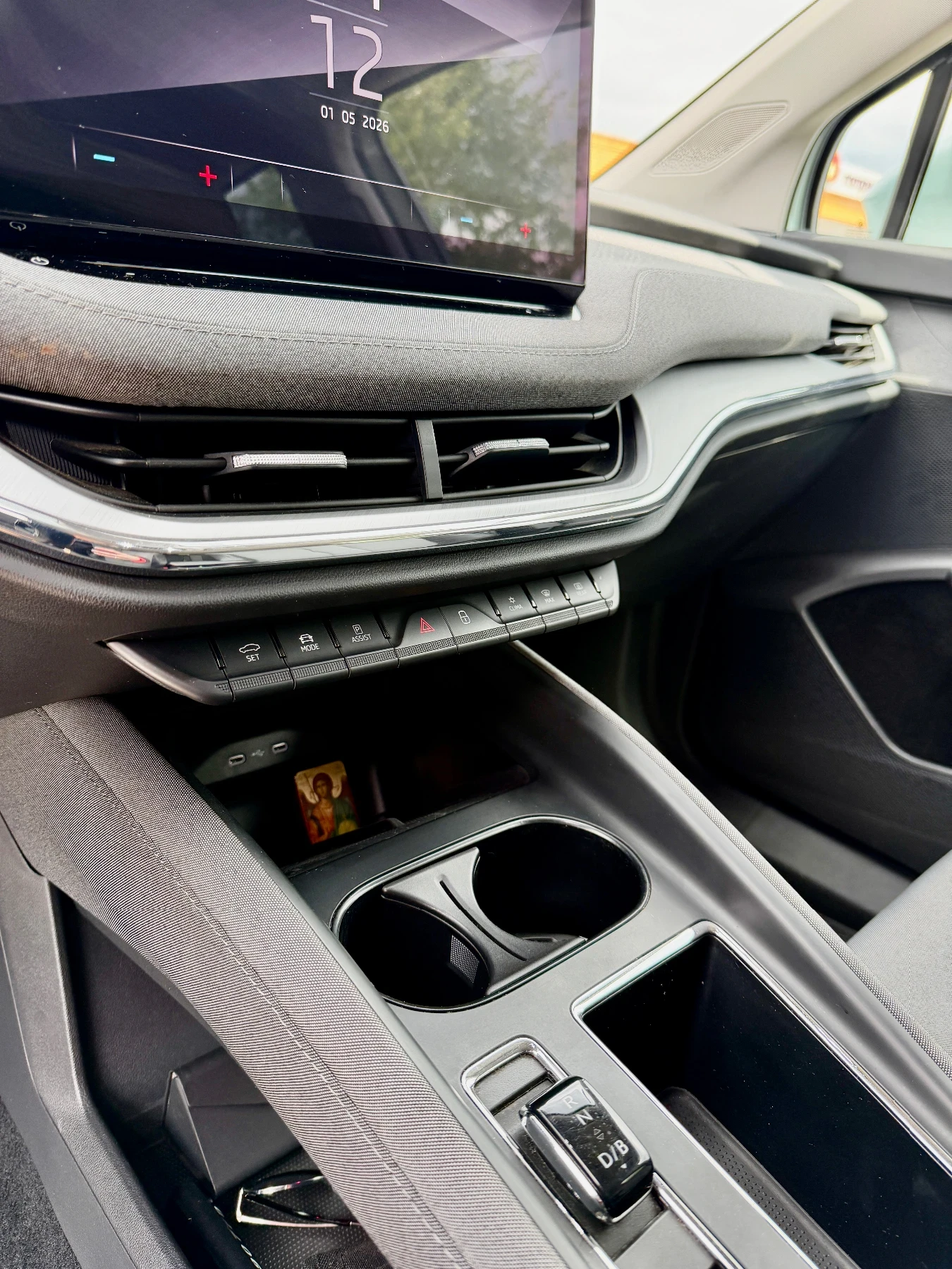 Skoda Enyaq IV80 Термопомпа!, снимка 5 - Автомобили и джипове - 56535830