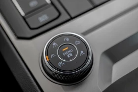 VW Touareg 3.0TDI/Elegance/4Motion/Lane Assist/F1/Isofix, снимка 9