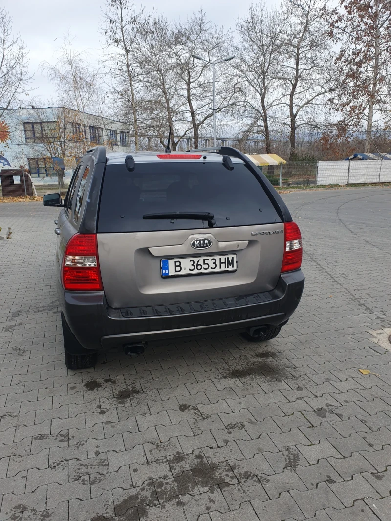 Kia Sportage 2.0 CRDI 4X4 , снимка 4 - Автомобили и джипове - 48253281